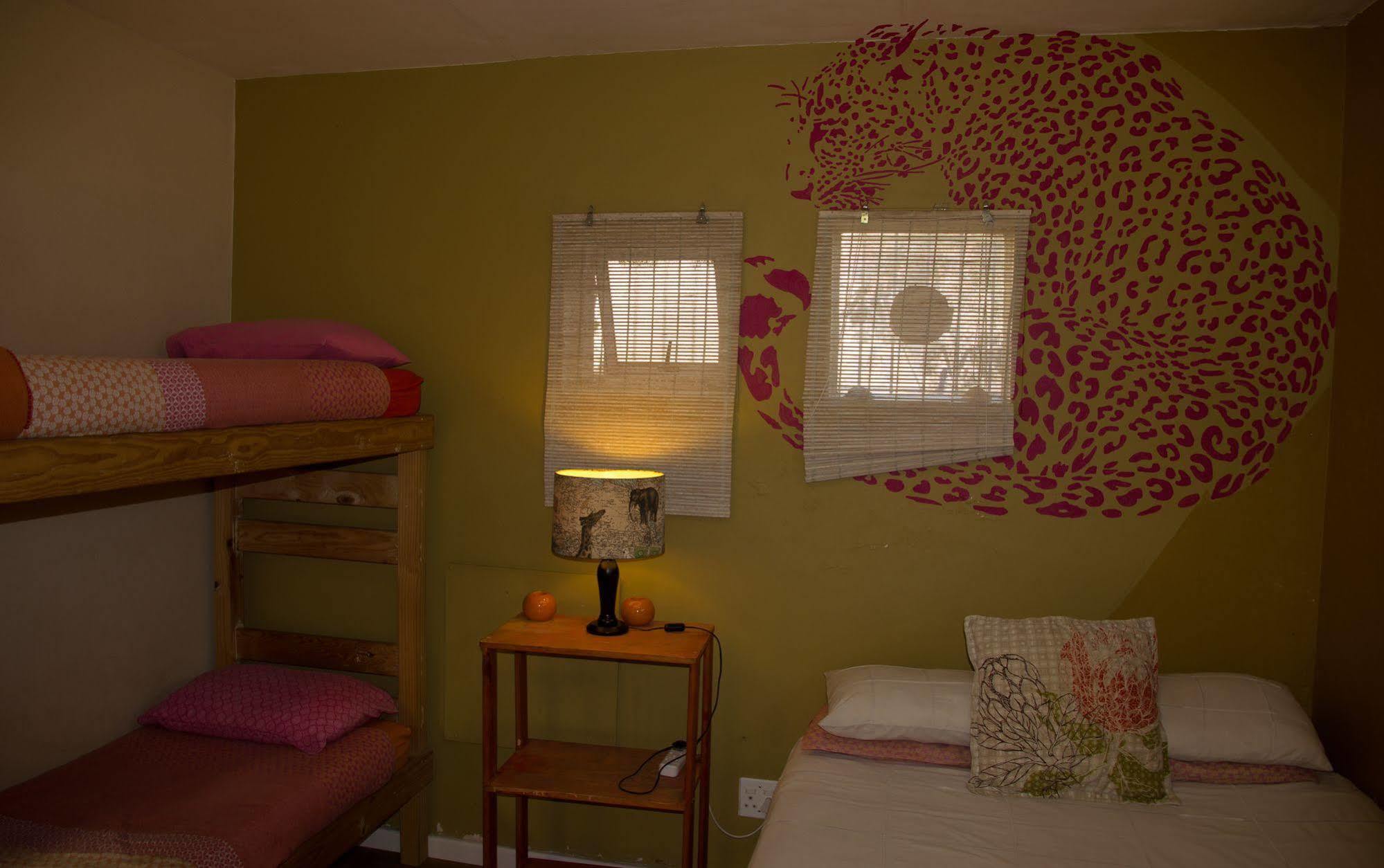 African Heart Backpackers Hostel Kaapstad Buitenkant foto